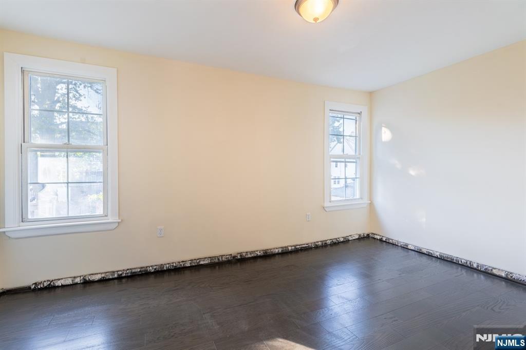 446 East 24th Street Paterson, NJ 07514 - Photo 10 of 17