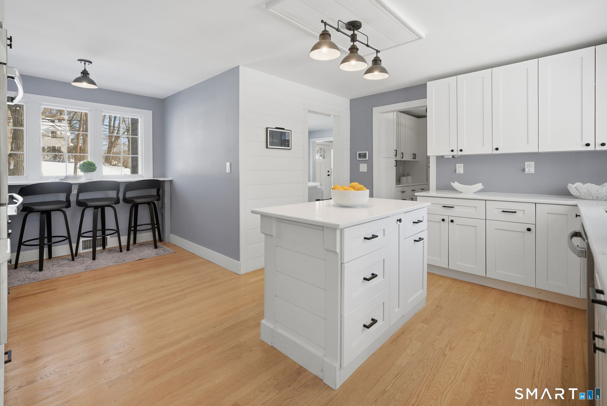 341 Crestwood Road Fairfield, CT 06824 - Photo 9 of 32