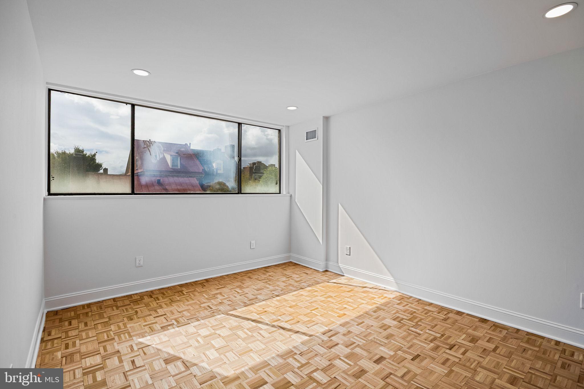 242 Locust Street Philadelphia, PA 19106 - Photo 27 of 62