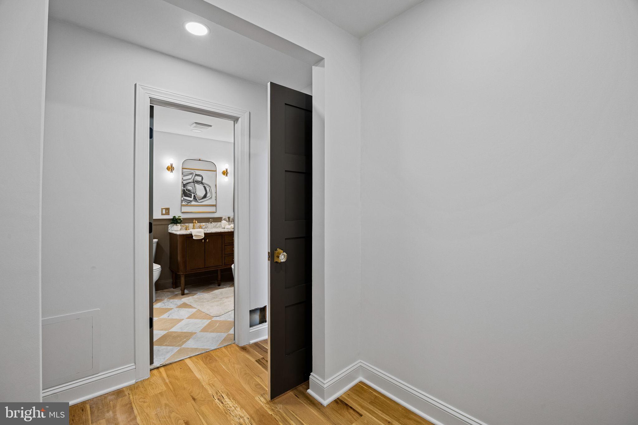242 Locust Street Philadelphia, PA 19106 - Photo 36 of 62 a view of a bedroom from the hallway