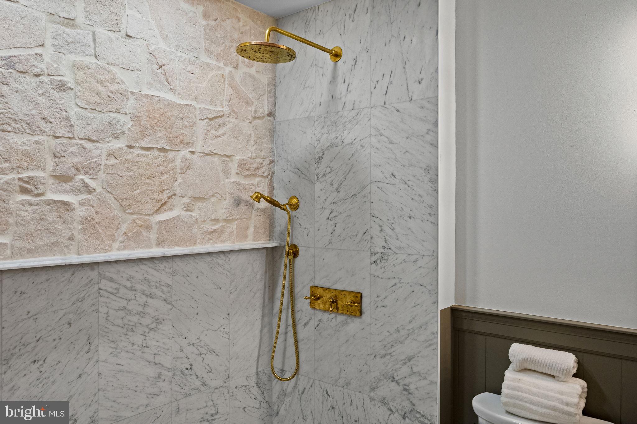 242 Locust Street Philadelphia, PA 19106 - Photo 41 of 62