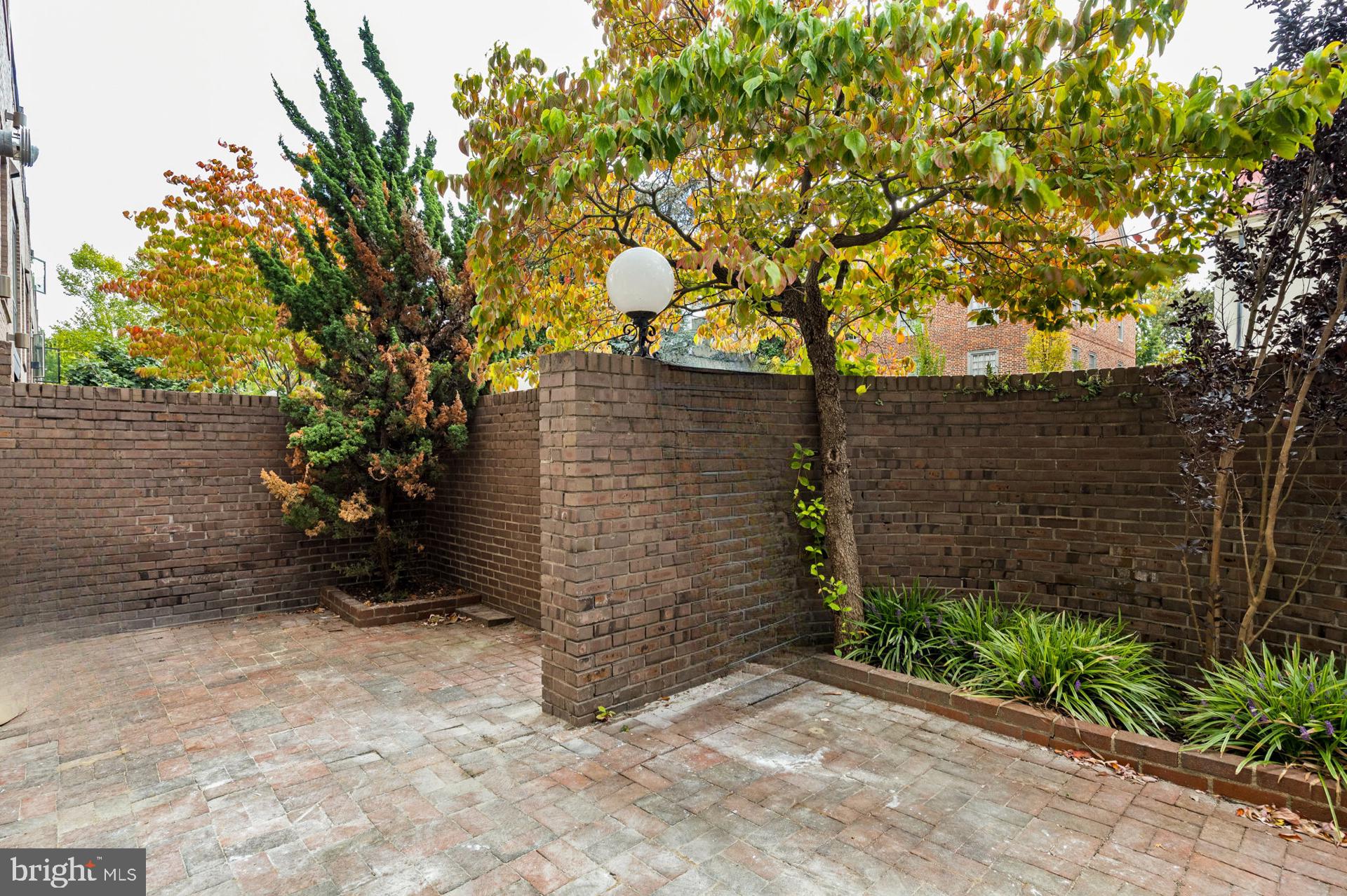 242 Locust Street Philadelphia, PA 19106 - Photo 51 of 62