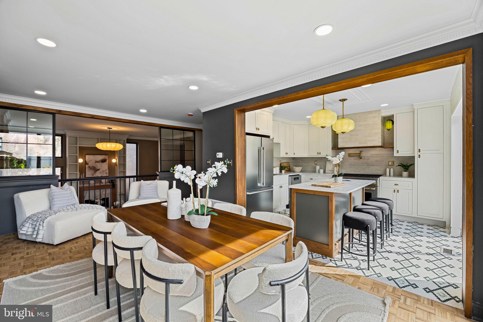 242 Locust Street Philadelphia, PA 19106 - Photo 10 of 62 a dining room with furniture and wooden floor