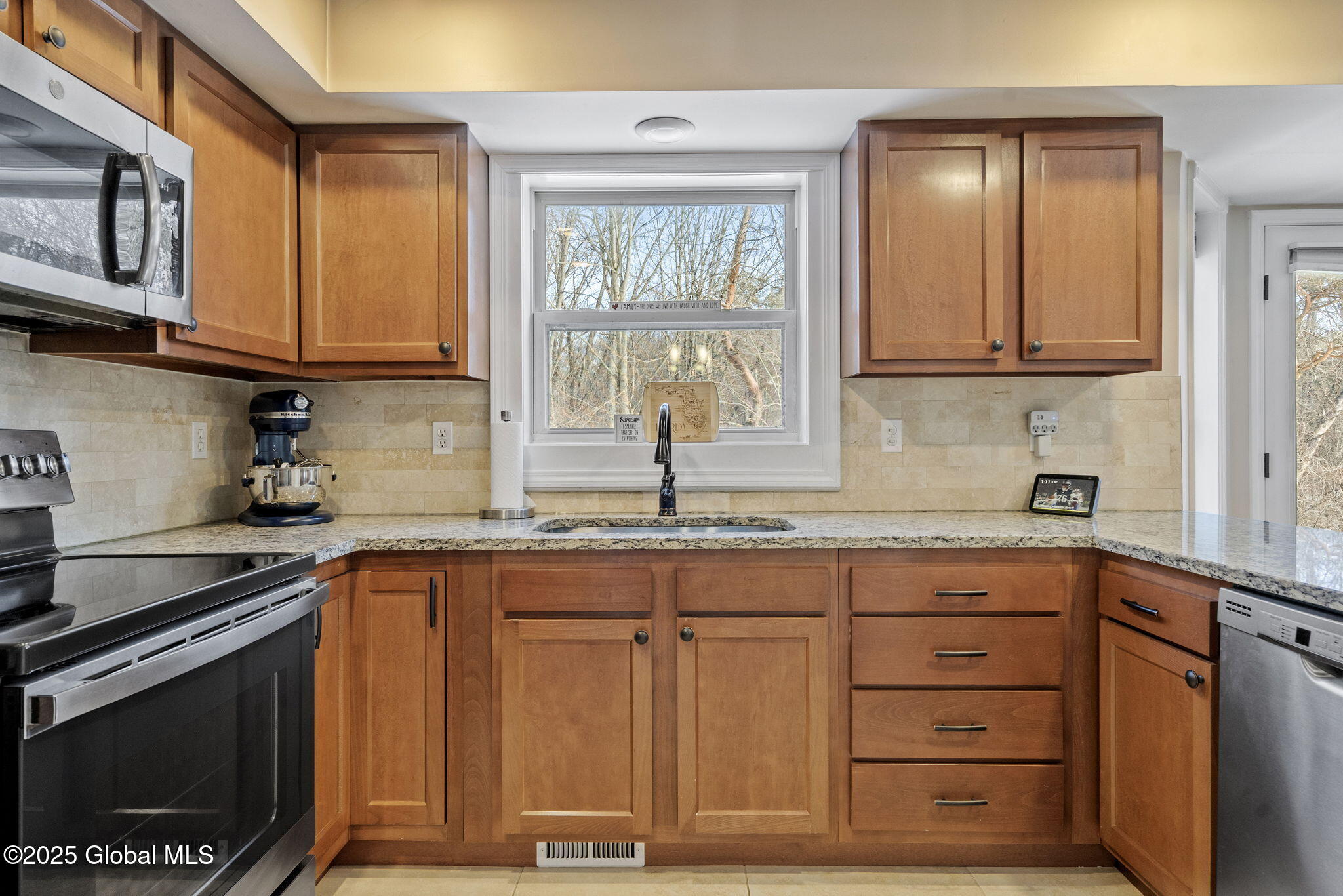 54 New Road Schodack, NY 12123 - Photo 9 of 45 33-web-or-mls-54-new-rd