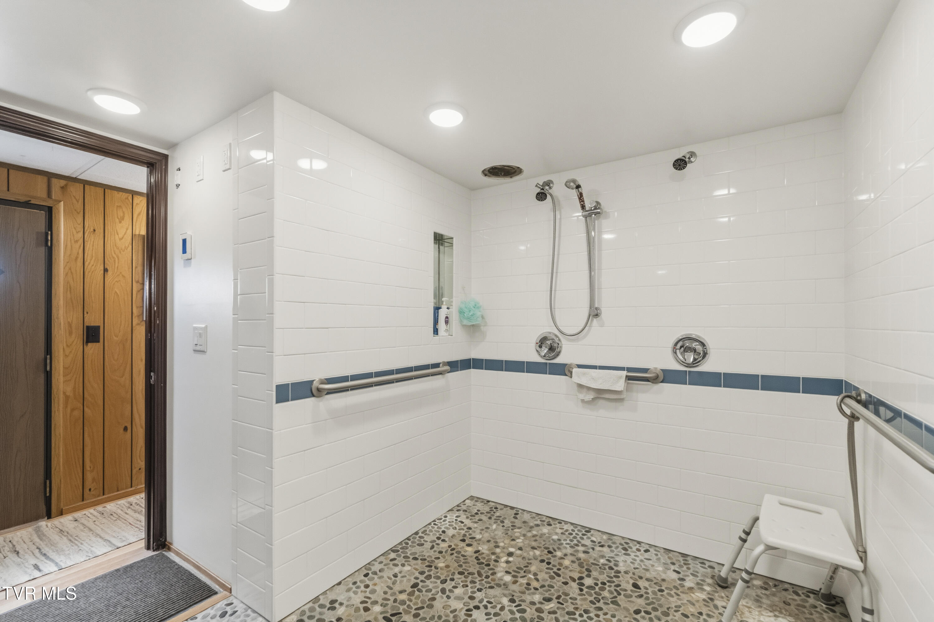 701 Doc Hawkins Road Greeneville, TN 37745 - Photo 14 of 51 DSC06620