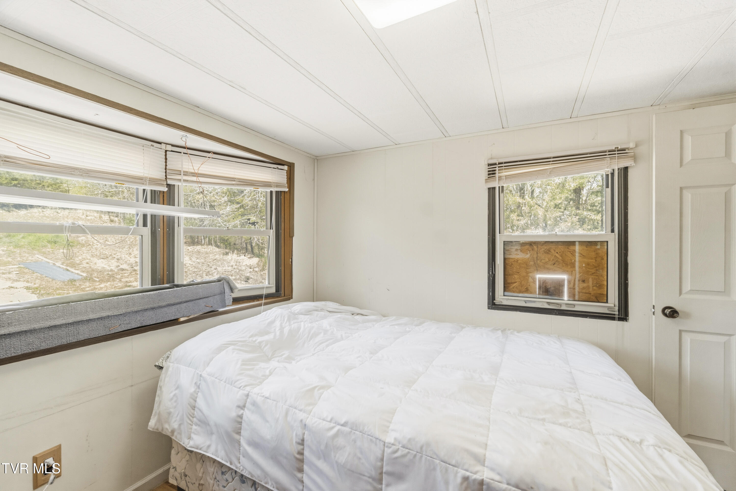 701 Doc Hawkins Road Greeneville, TN 37745 - Photo 17 of 51 DSC06632