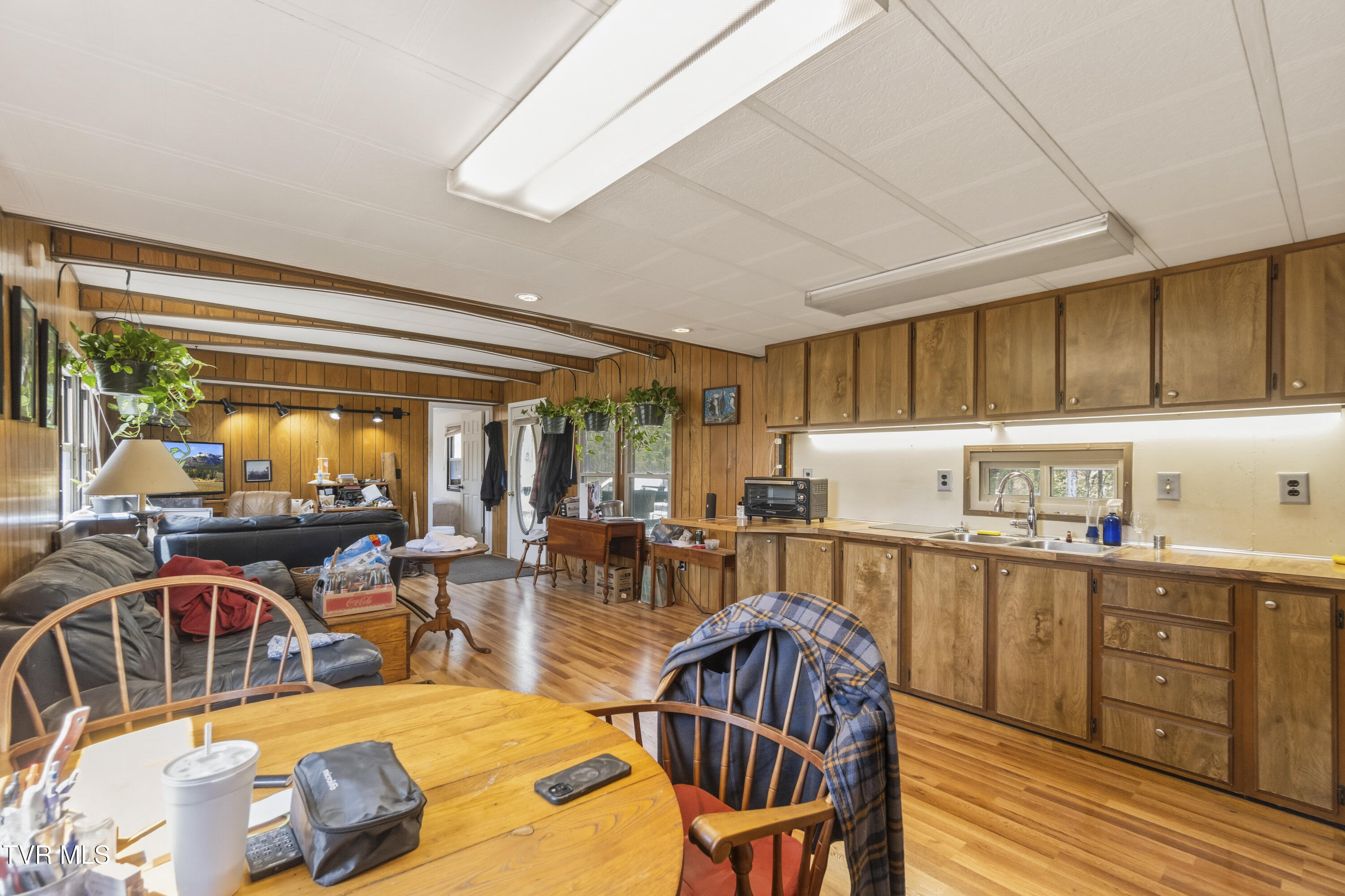 701 Doc Hawkins Road Greeneville, TN 37745 - Photo 22 of 51 DSC06674