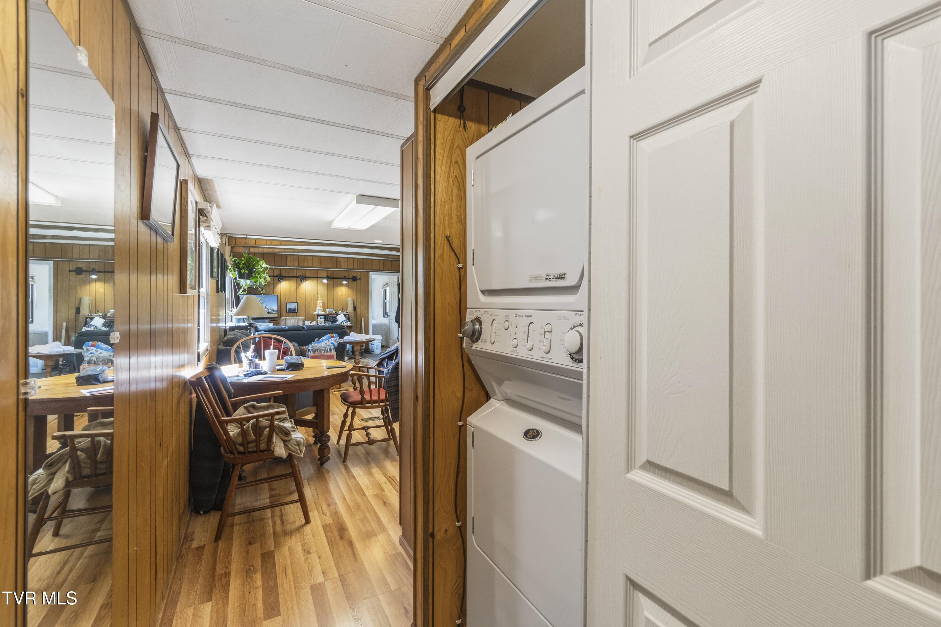 701 Doc Hawkins Road Greeneville, TN 37745 - Photo 23 of 51 DSC06677