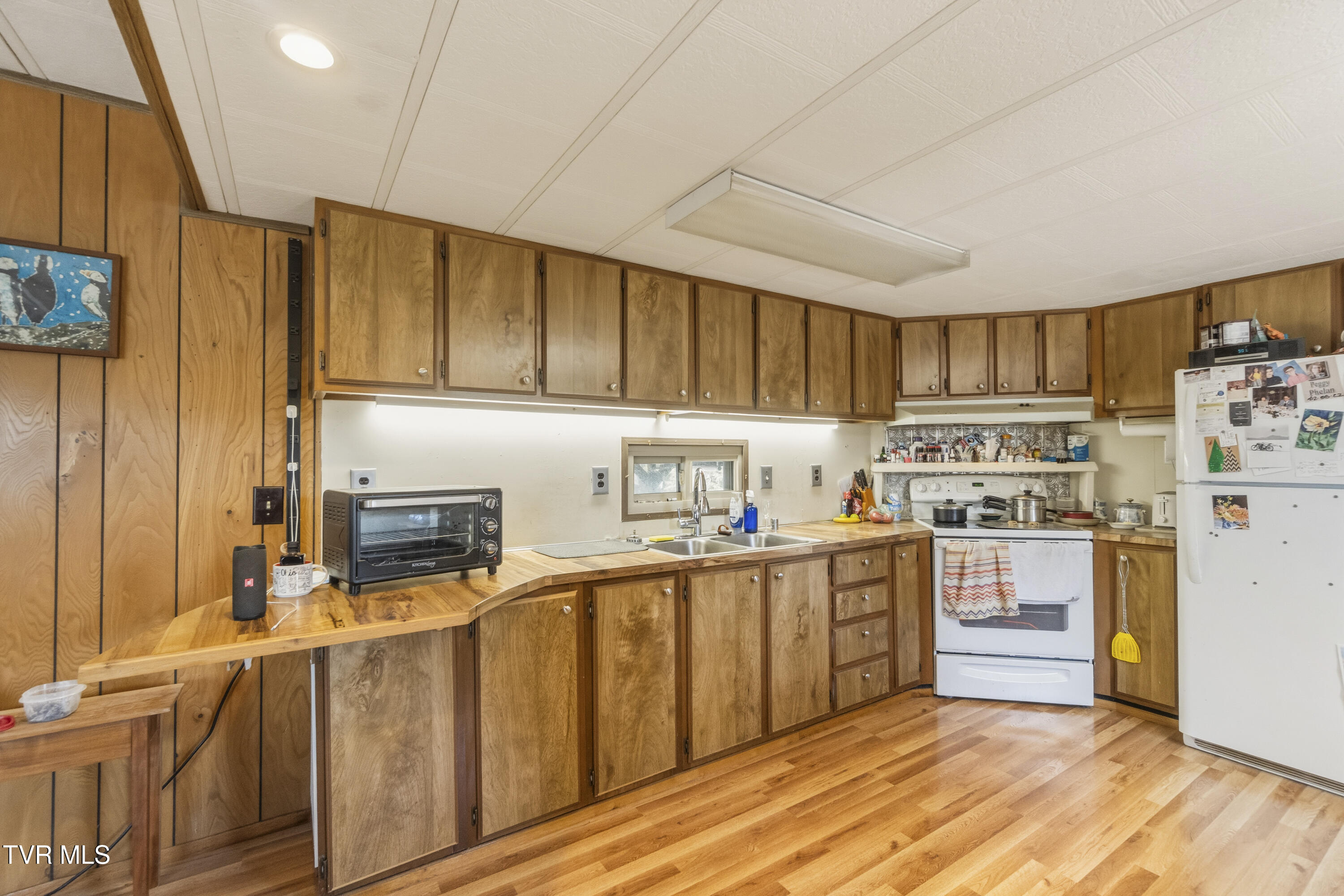 701 Doc Hawkins Road Greeneville, TN 37745 - Photo 24 of 51 DSC06656