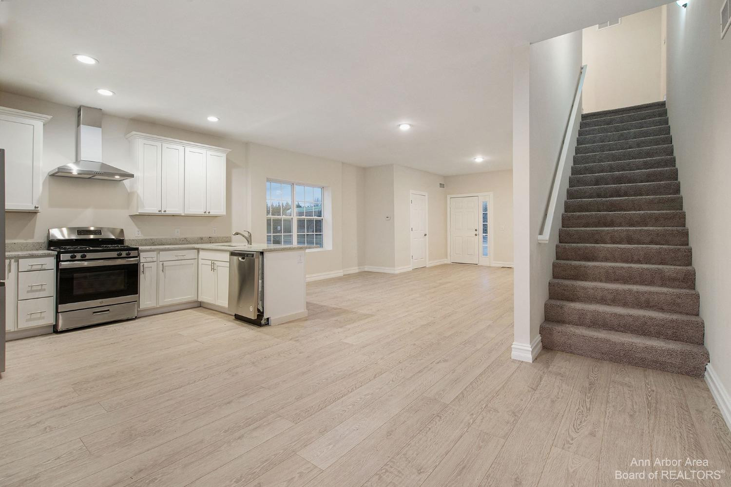 3231 Lohr Road Ann Arbor, MI 48108 - Photo 8 of 25 Photo 8