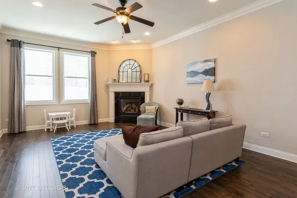 $4,950 | 1236 North Webster Street, Naperville, IL 60563