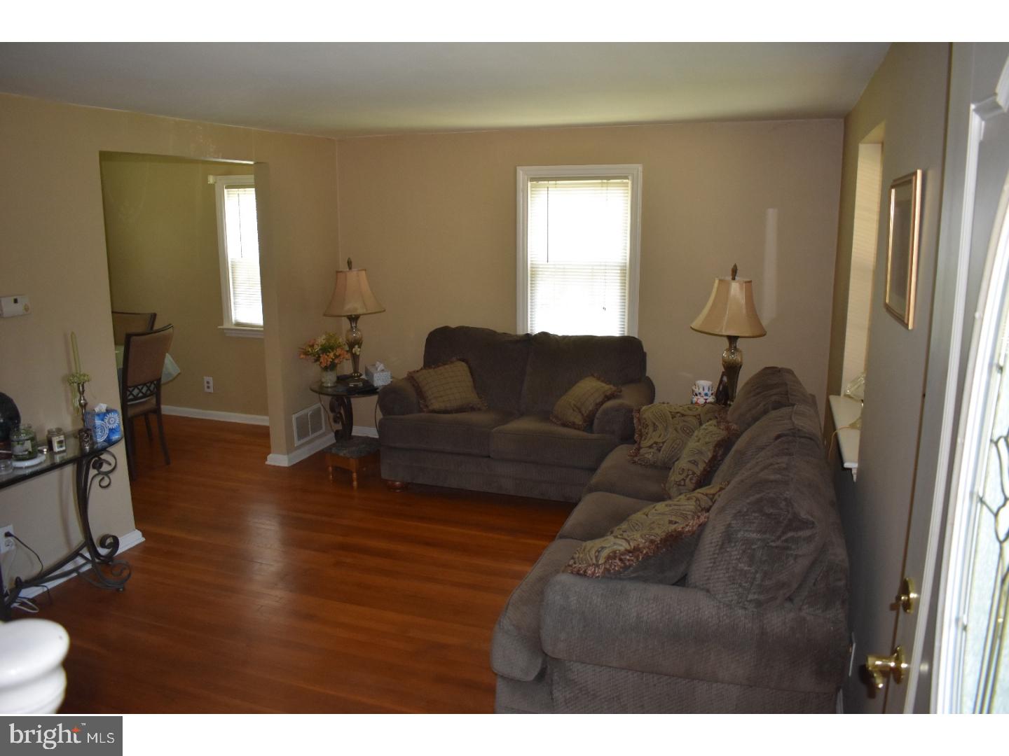 2221 Clayton Road Morton, PA 19070 - Photo 2 of 16 Gallery Image 2