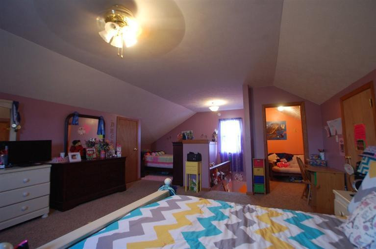 2121 Red Lick Road Irvine, KY 40336 - Photo 25 of 45 Another bed is in the alcove above the s