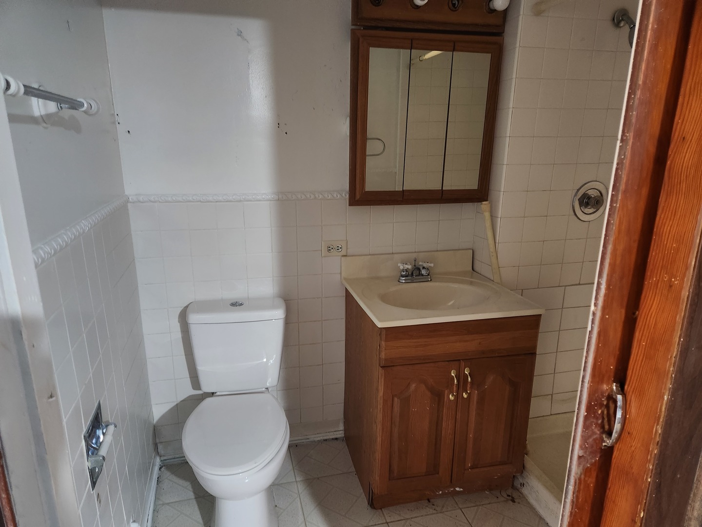 215 North Westgate Road Mount Prospect, IL 60056 - Photo 8 of 25 Gallery Image 8