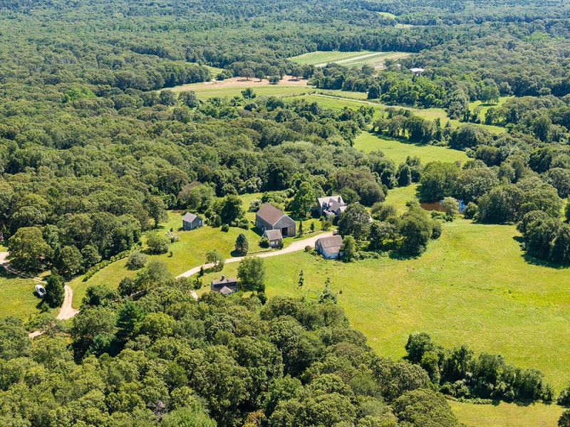 140 Merry Farm Road West Tisbury, MA 02568 - Photo 25 of 32