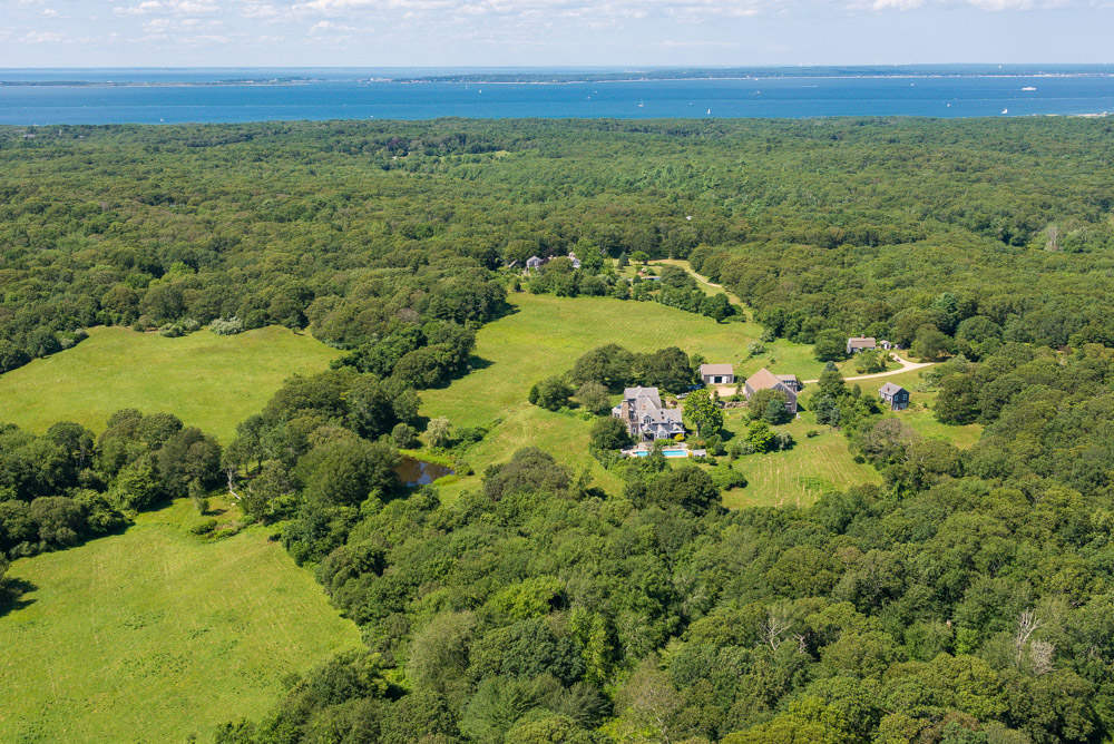 140 Merry Farm Road West Tisbury, MA 02568 - Photo 28 of 32