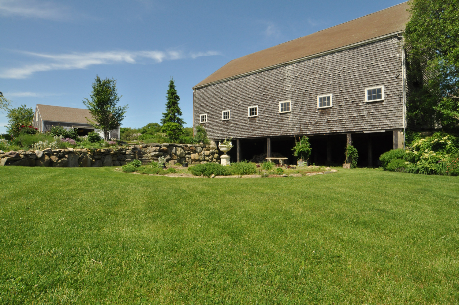 140 Merry Farm Road West Tisbury, MA 02568 - Photo 5 of 32