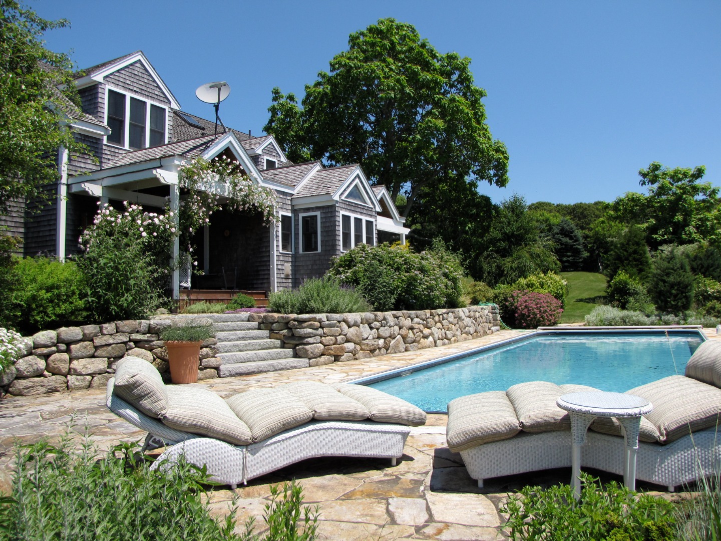 140 Merry Farm Road West Tisbury, MA 02568 - Photo 6 of 32