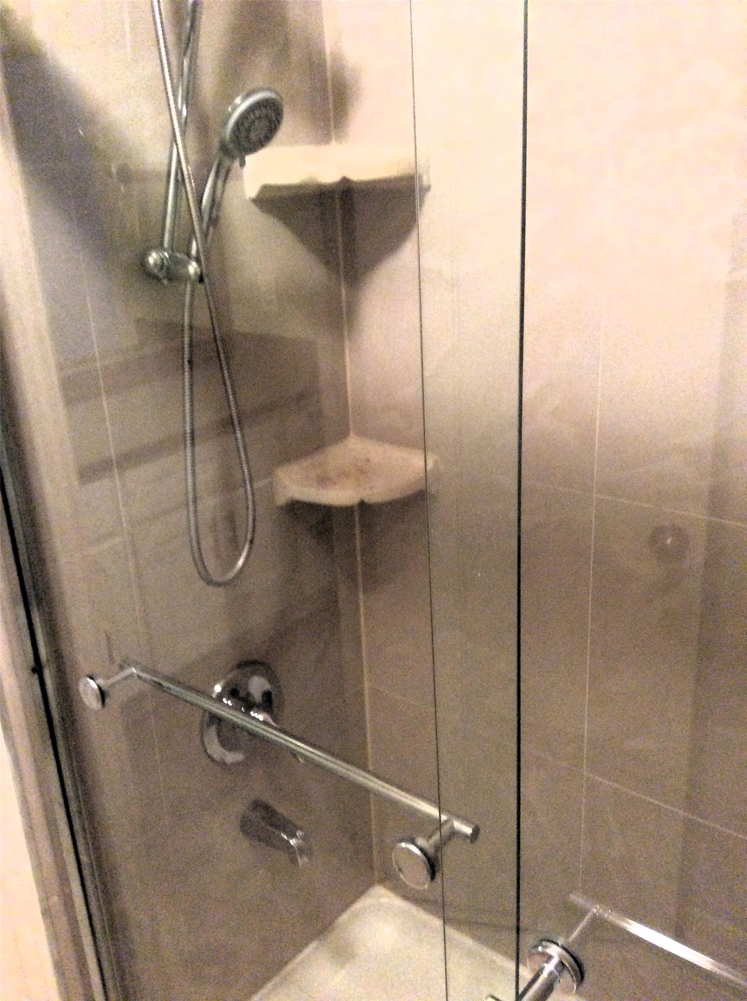 2211 South Kirkwood Road, Unit 22 Houston, TX 77077 - Photo 16 of 25 Shower - Bathroom 1