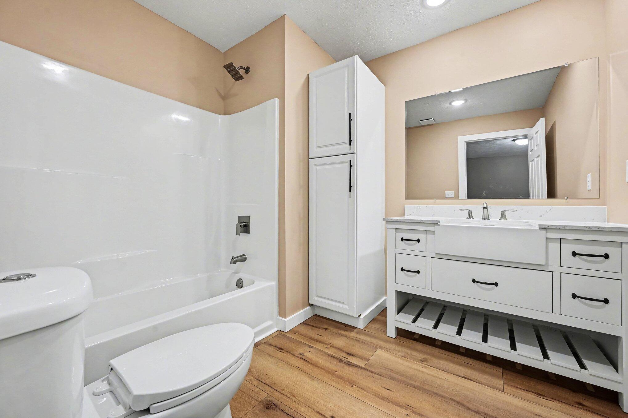 5882 Mullen Ridge Drive Delton, MI 49046 - Photo 16 of 38 012_file_7641