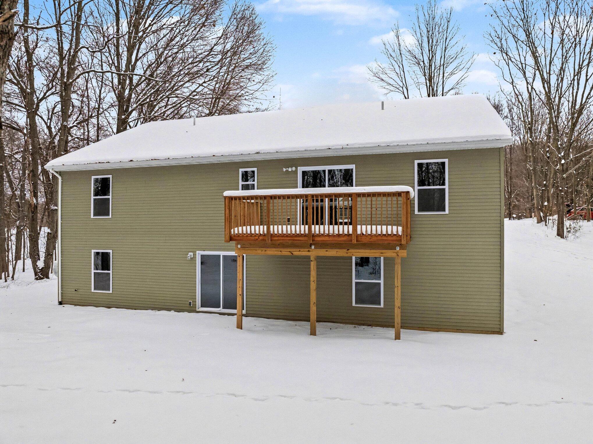 5882 Mullen Ridge Drive Delton, MI 49046 - Photo 4 of 38 024_file_4753