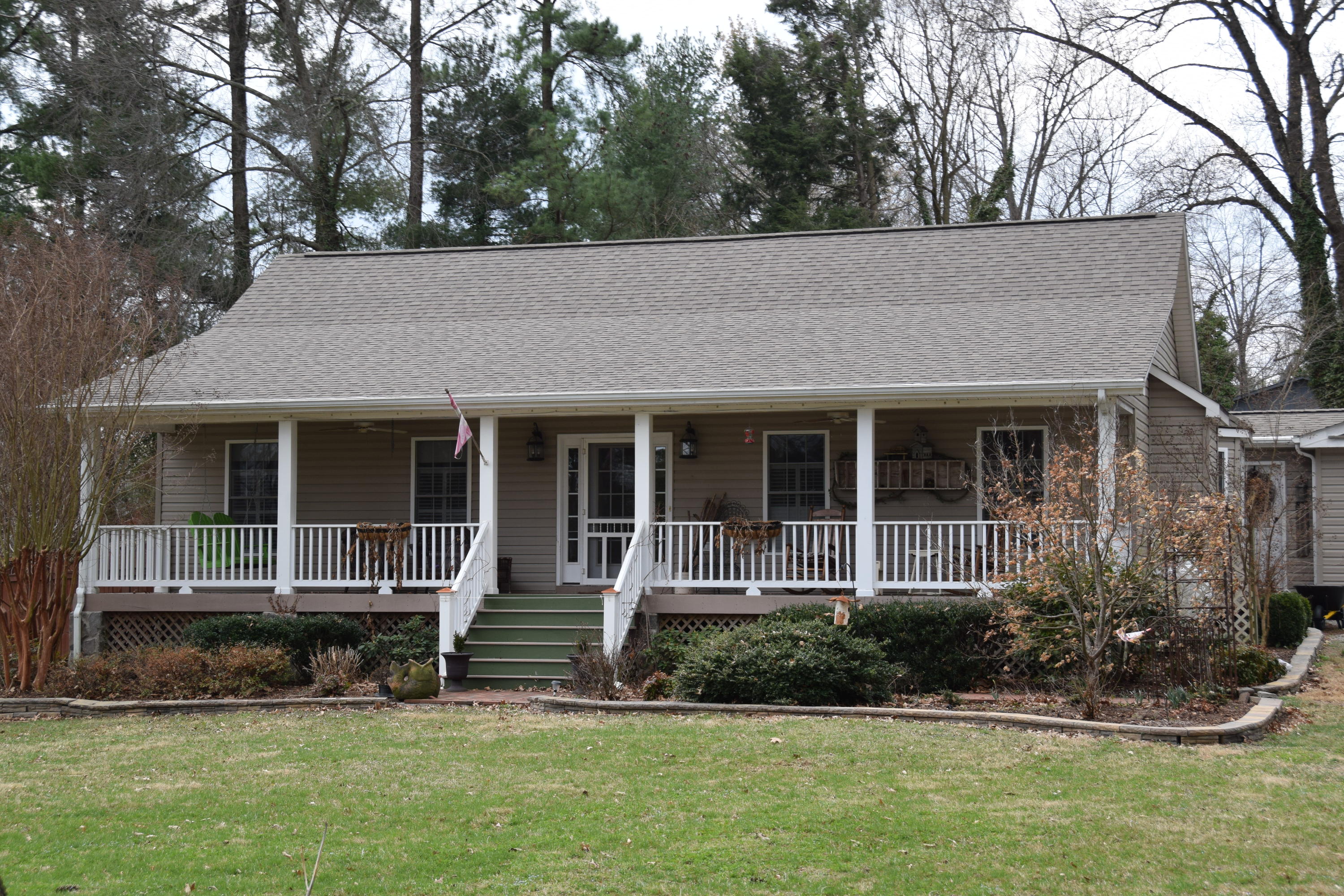 1034 Persinger Road Southwest Roanoke, VA 24015 - Photo 1 of 51 DSC_0035.JPG