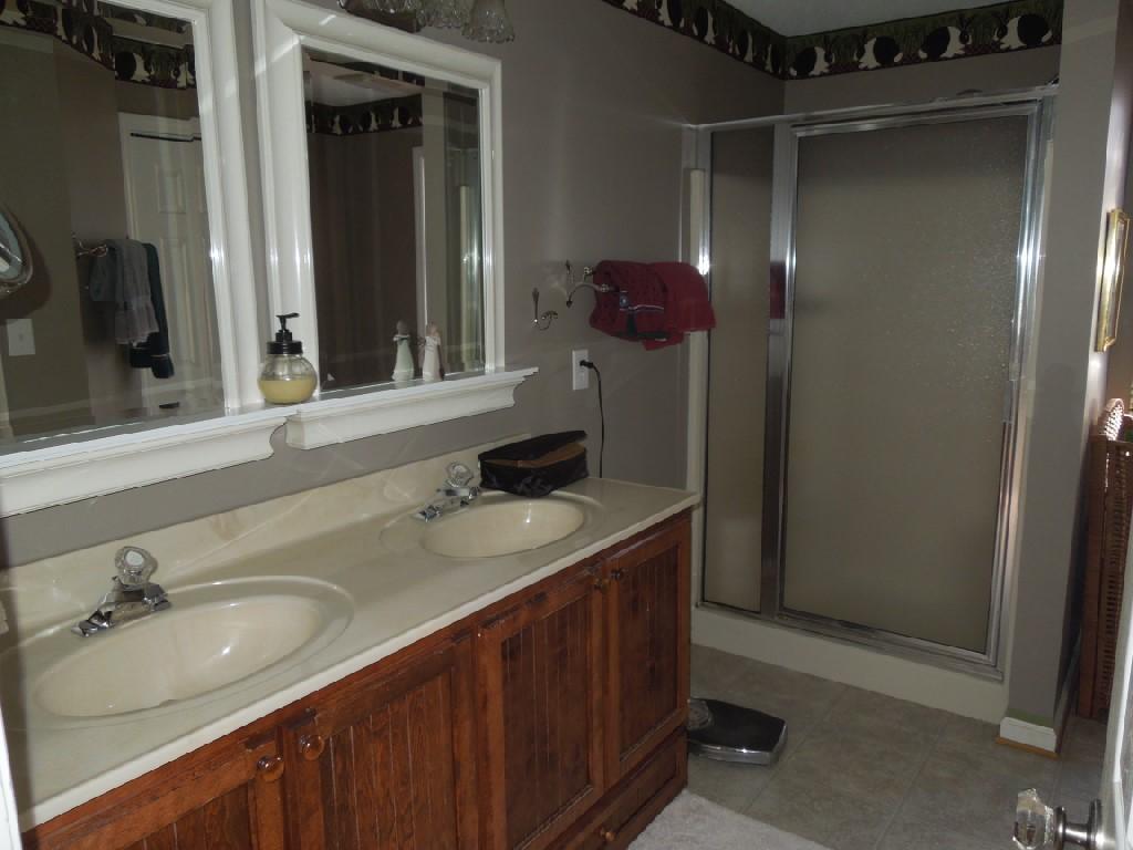 1034 Persinger Road Southwest Roanoke, VA 24015 - Photo 18 of 51 DSCN6713.JPG