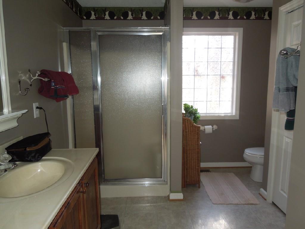 1034 Persinger Road Southwest Roanoke, VA 24015 - Photo 19 of 51 DSCN6715.JPG