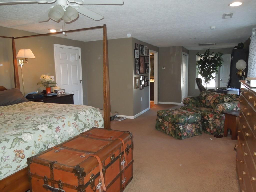 1034 Persinger Road Southwest Roanoke, VA 24015 - Photo 26 of 51 DSCN6674.JPG