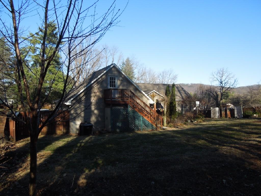 1034 Persinger Road Southwest Roanoke, VA 24015 - Photo 38 of 51 DSCN6723.JPG