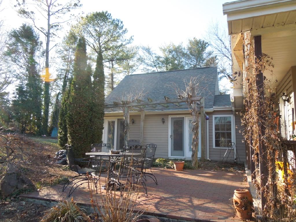 1034 Persinger Road Southwest Roanoke, VA 24015 - Photo 44 of 51 DSCN6731.JPG