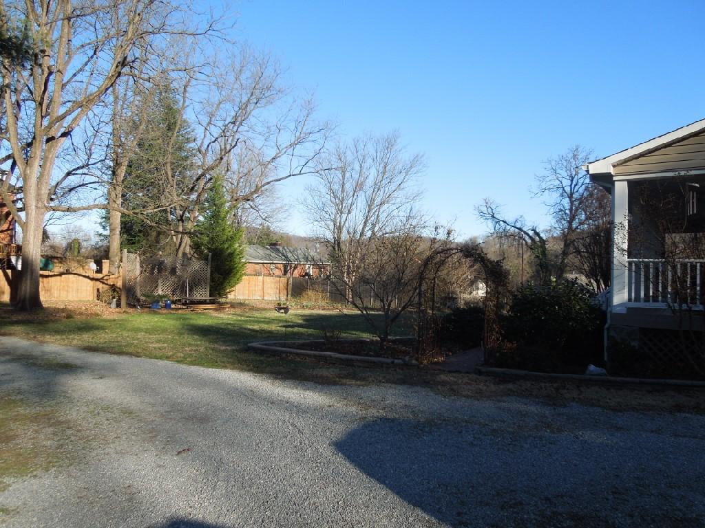 1034 Persinger Road Southwest Roanoke, VA 24015 - Photo 48 of 51 DSCN6737.JPG
