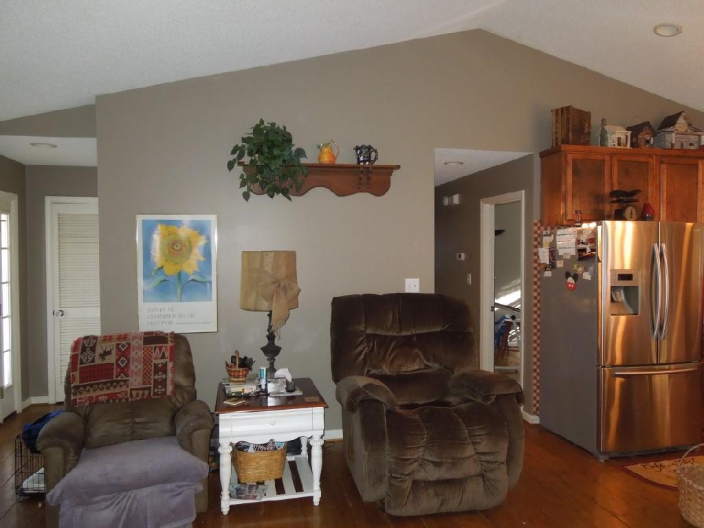 1034 Persinger Road Southwest Roanoke, VA 24015 - Photo 7 of 51 DSCN6695.JPG