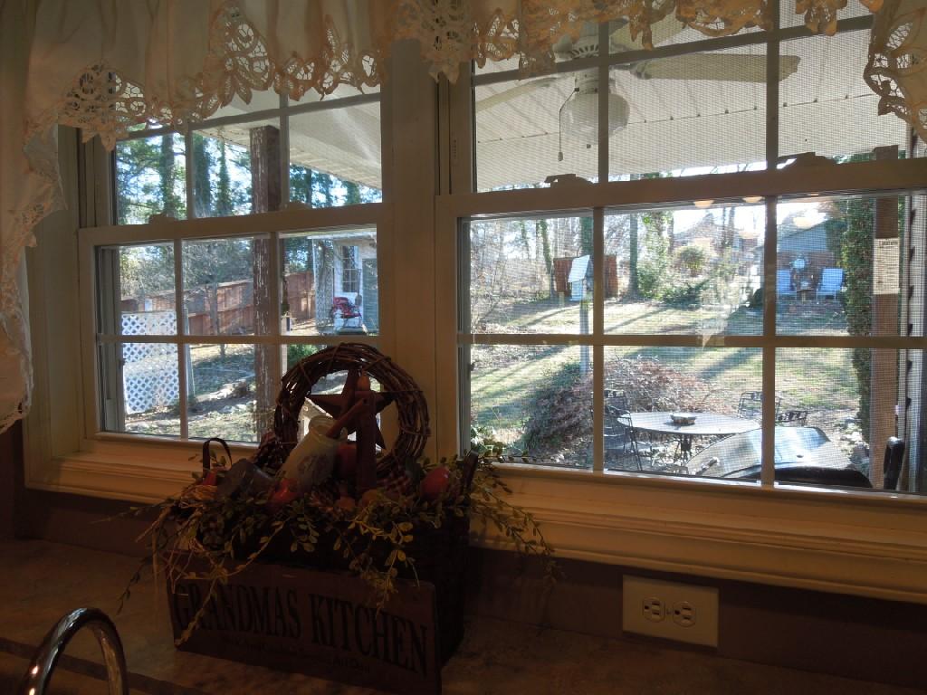 1034 Persinger Road Southwest Roanoke, VA 24015 - Photo 10 of 51 DSCN6701.JPG