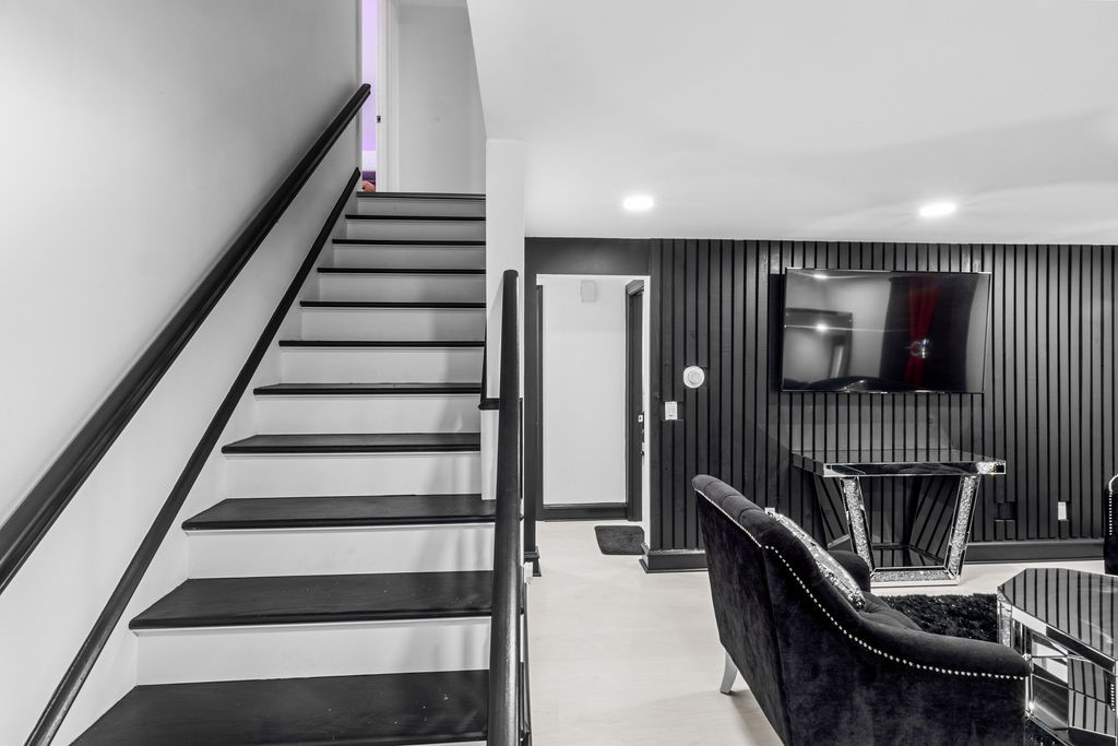 221 Holmes Road Warwick, RI 02888 - Photo 25 of 39