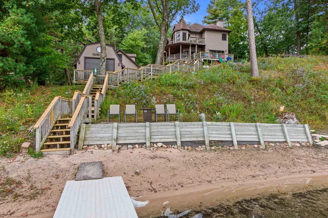 $990,000 | N1736 20th Road, Wautoma, WI 54982