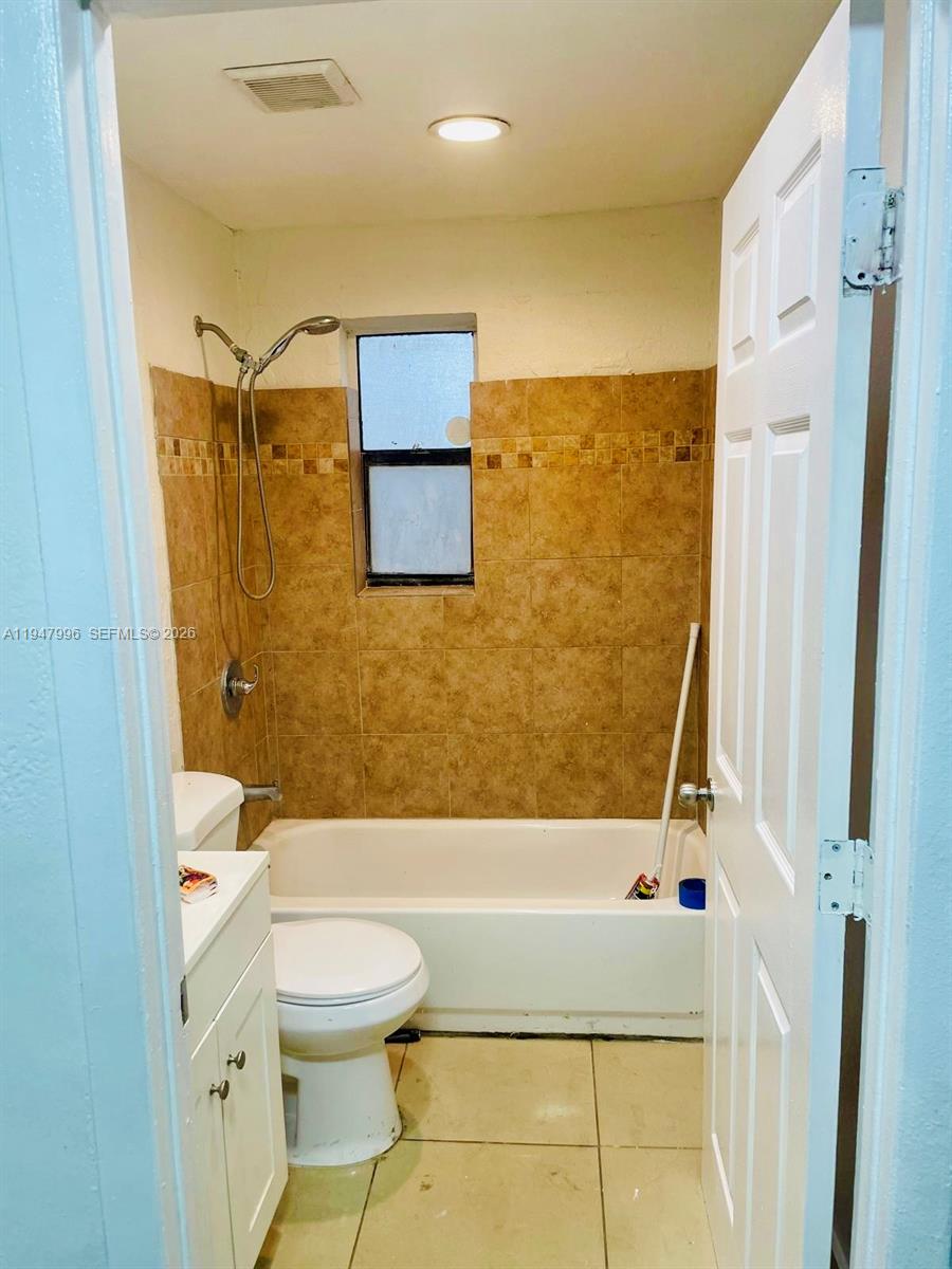 536 Southwest 6th Terrace, Unit 536 Homestead, FL 33030 - Photo 3 of 5