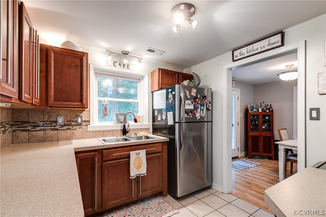 7854 Whitworth Road North Chesterfield, VA 23235 - Photo 8 of 20 Gallery Image 8