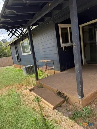 $1,175 | 1113 Dartmouth Avenue, Unit A, San Marcos, TX 78666