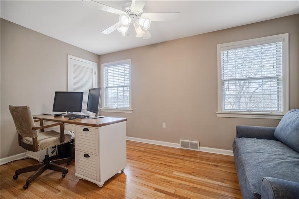 100 Highland Road Pittsburgh, PA 15238 - Photo 13 of 25 Gallery Image 13
