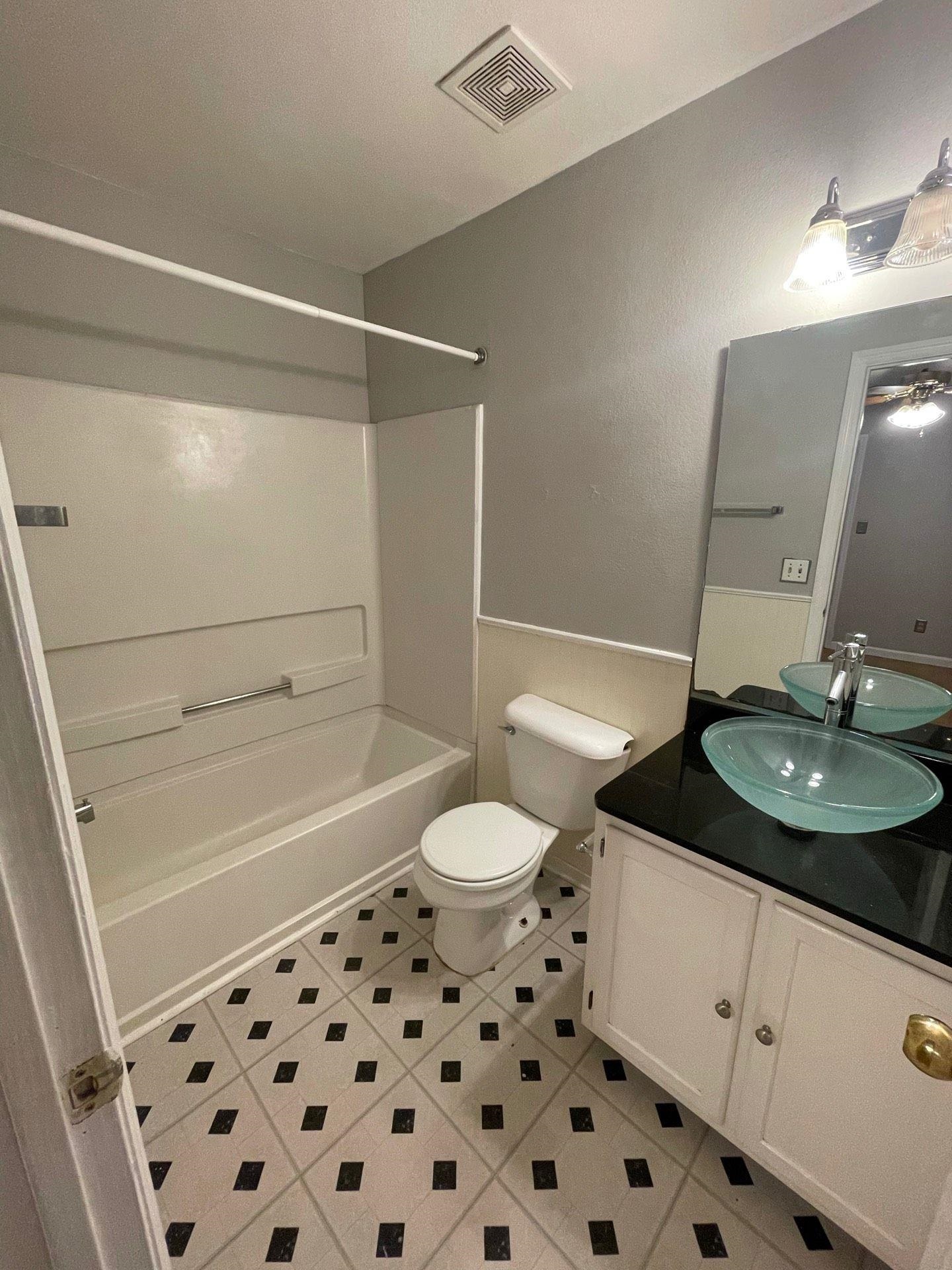 1350 Ocala Road, Unit B Tallahassee, FL 32304 - Photo 8 of 32 Gallery Image 8