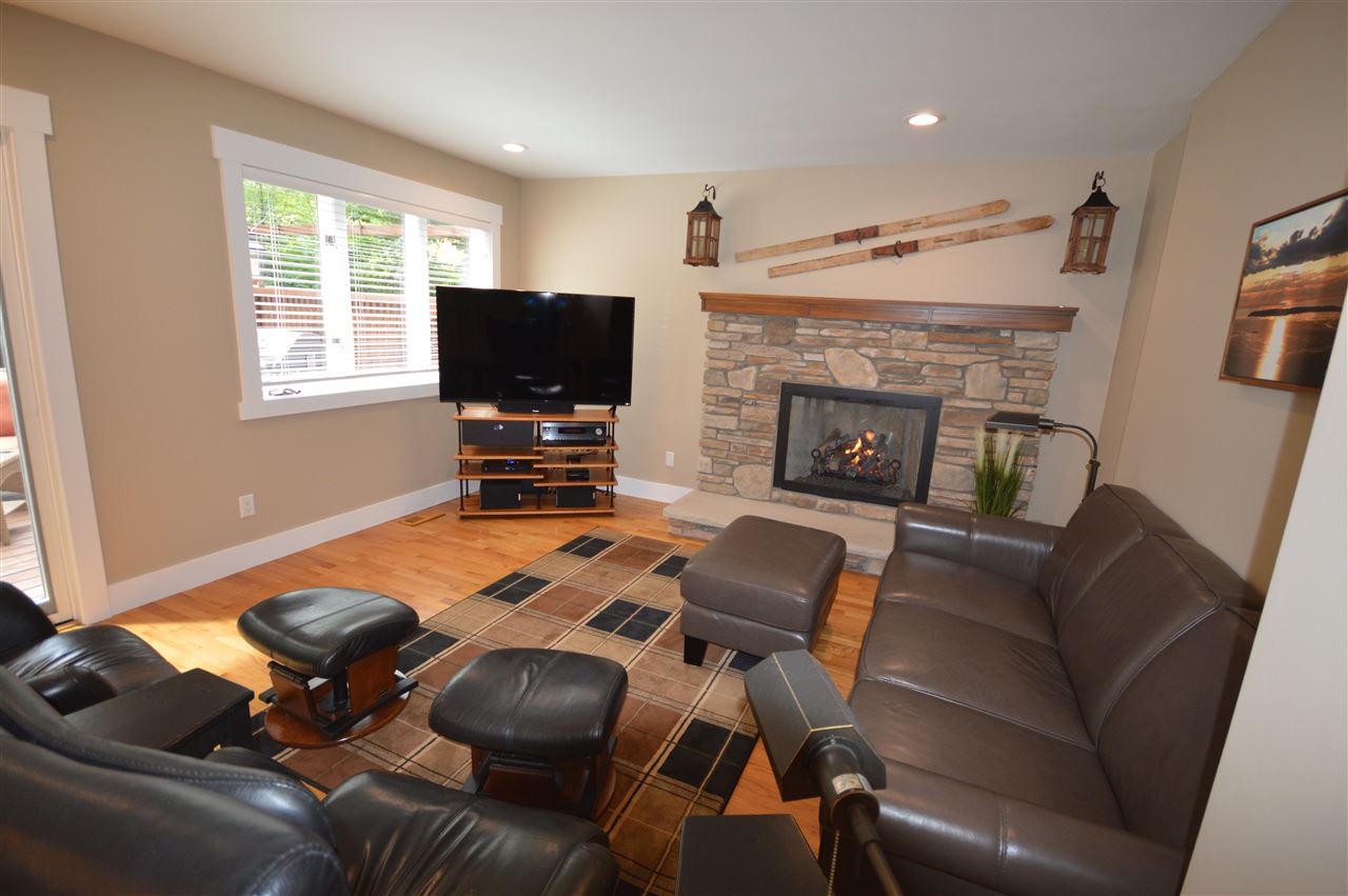 4209 Cedar Run Road Traverse City, MI 49684 - Photo 9 of 36 1850133-8.JPG