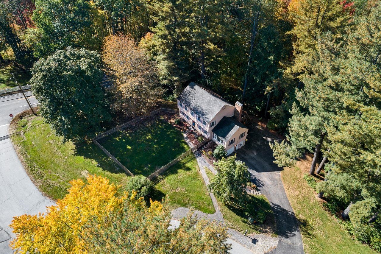 2 Holt Road Amherst, NH 03031 - Photo 4 of 40