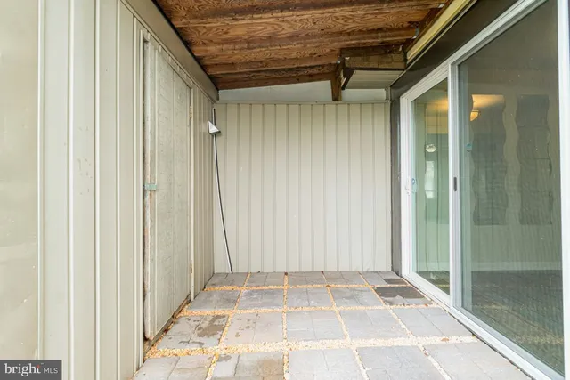 $185,000 | 76 King Henry Circle, Unit 76B, Baltimore, MD 21237