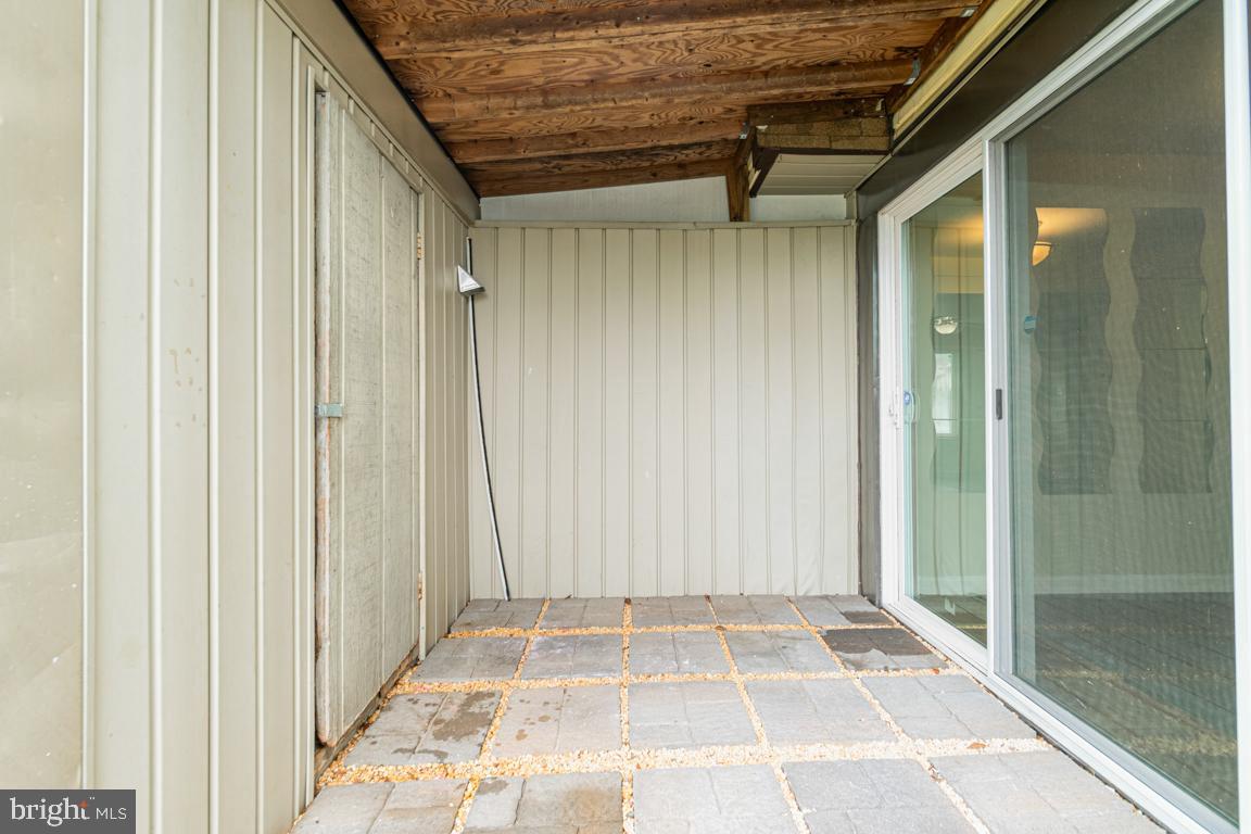 76 King Henry Circle, Unit 76B Baltimore, MD 21237 - Photo 27 of 29 a view of bathroom with shower