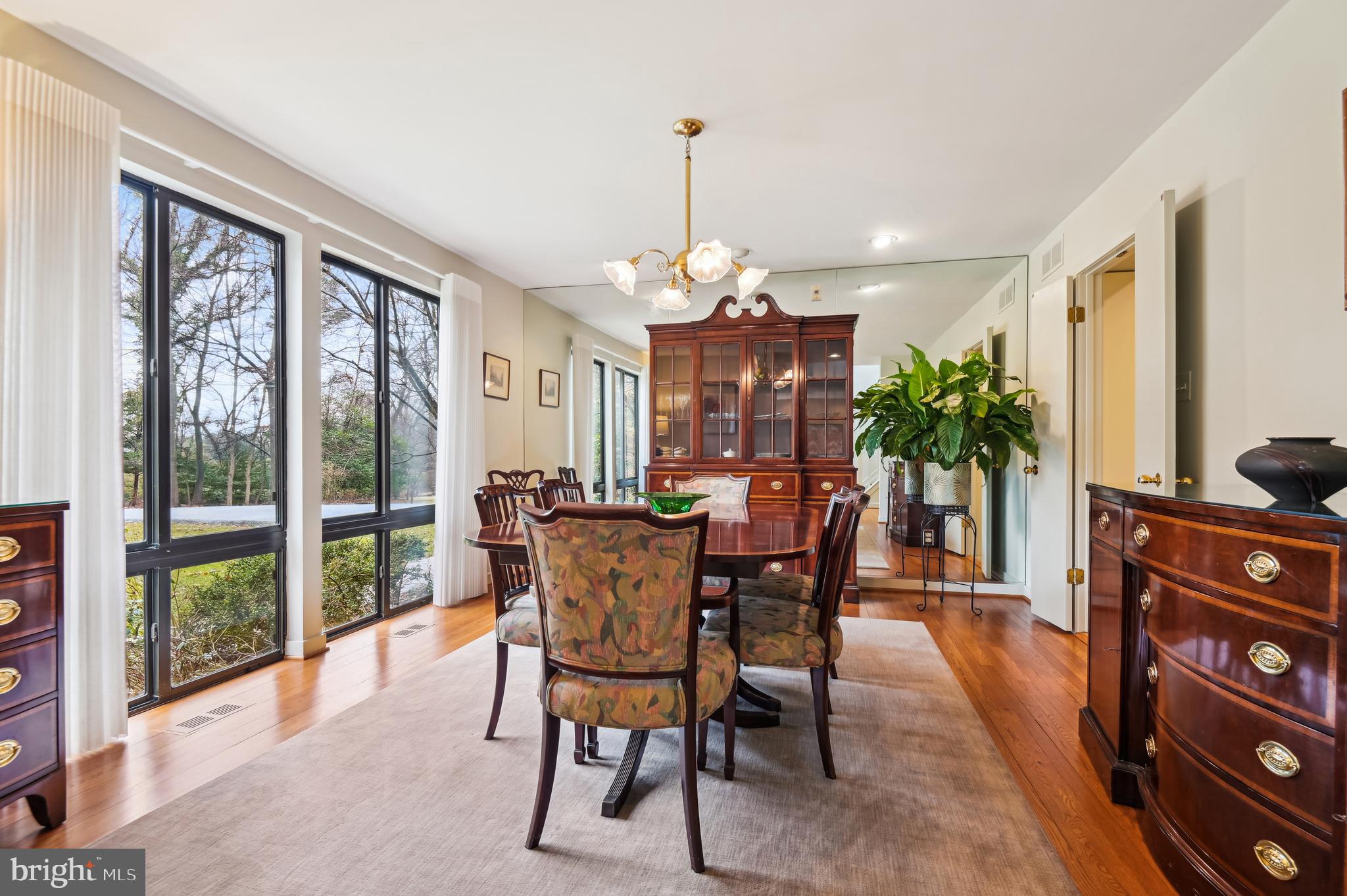2911 Old Court Road Baltimore, MD 21208 - Photo 14 of 36 Dining Room