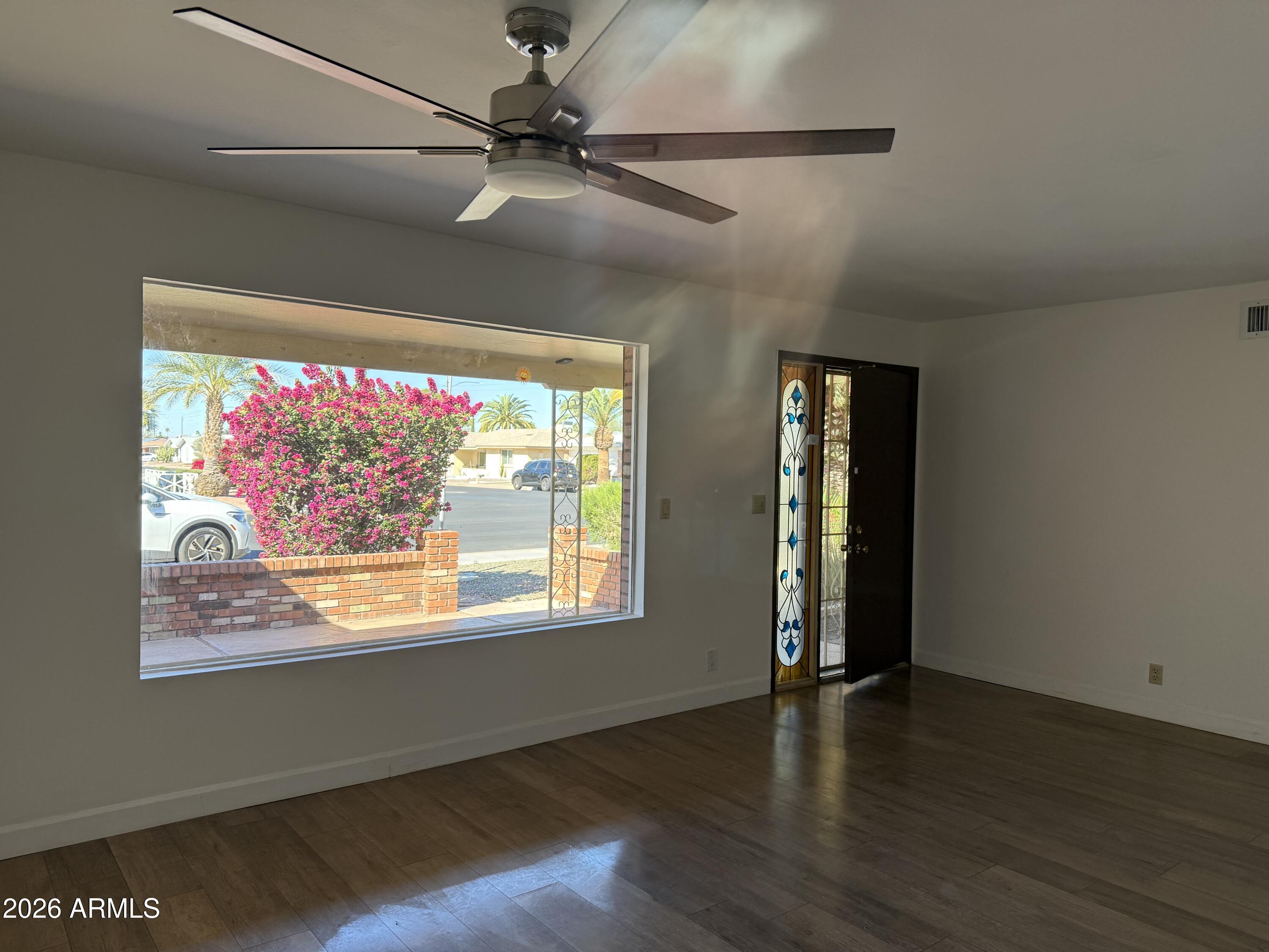 423 South Racine Mesa, AZ 85206 - Photo 4 of 35 70AF5C8D-F8B2-4976-B543-8F8C70849408