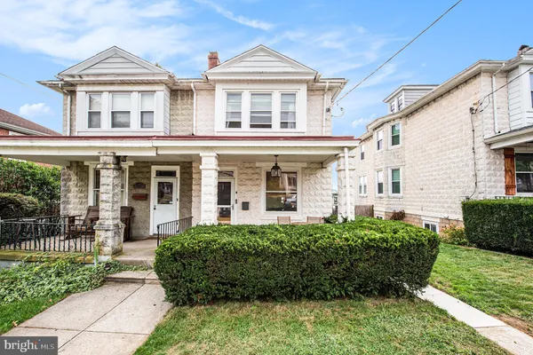 $3,500 | 333 East 10th Avenue, Conshohocken, PA 19428