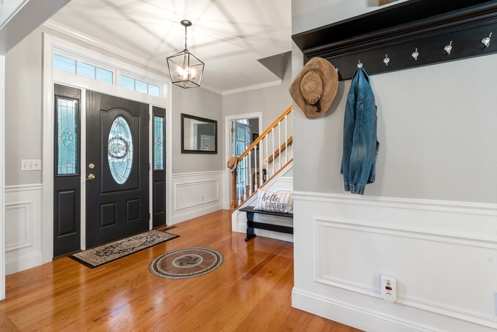 400 New Boston Road Sturbridge, MA 01566 - Photo 9 of 42 a view of entryway with wooden floor