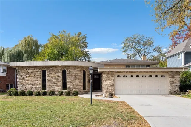 $849,500 | 515 Karey Court, Wilmette, IL 60091